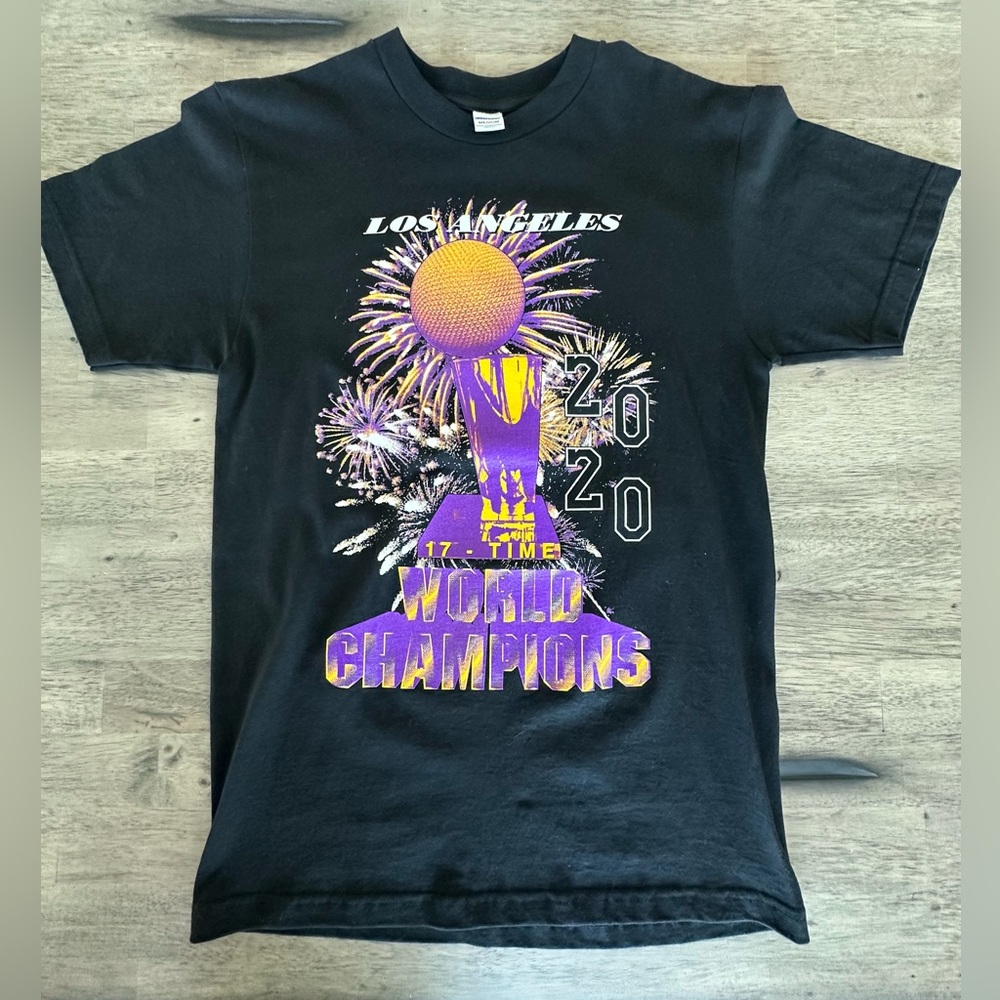 Undefeated x Lakers t shirt